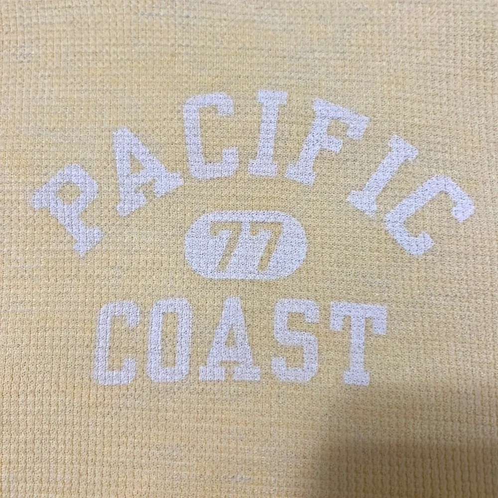 Yellow top - Picture 2 of 2